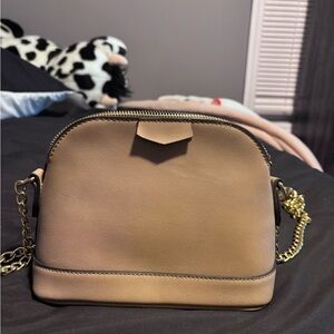 Elegant Tan Crossbody Bag